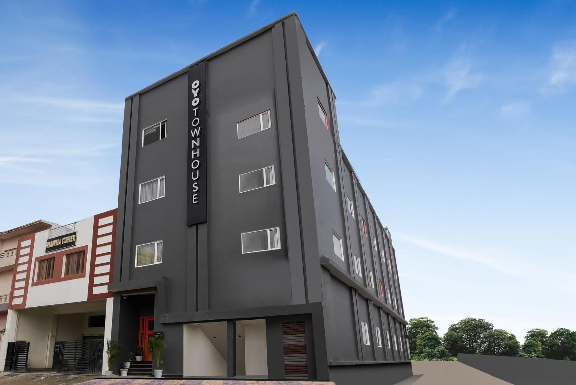 Townhouse The Awadh Airport Near Chaudhary Charan Singh International Airport Hotel Bijnaur Luaran gambar